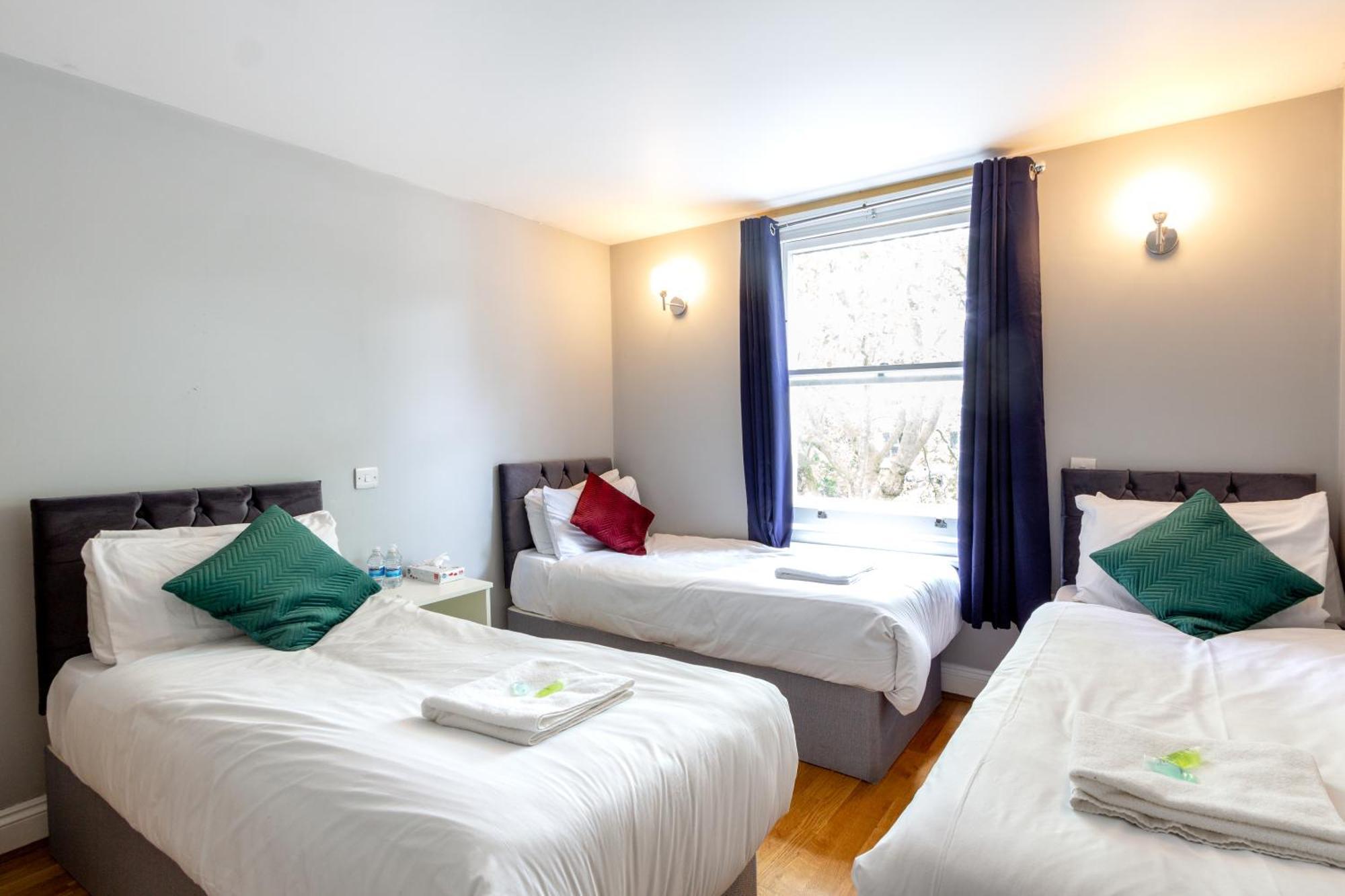 Coronation Hotel London Exterior photo