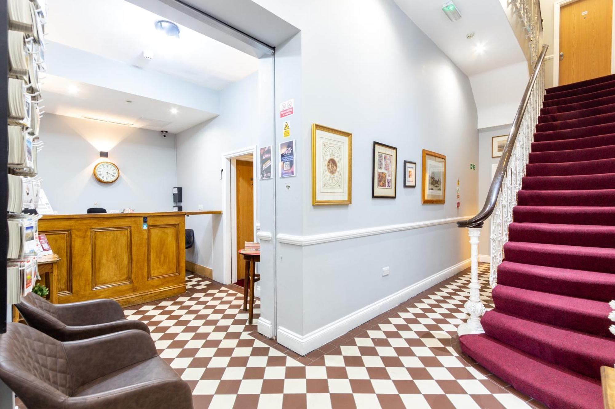 Coronation Hotel London Exterior photo