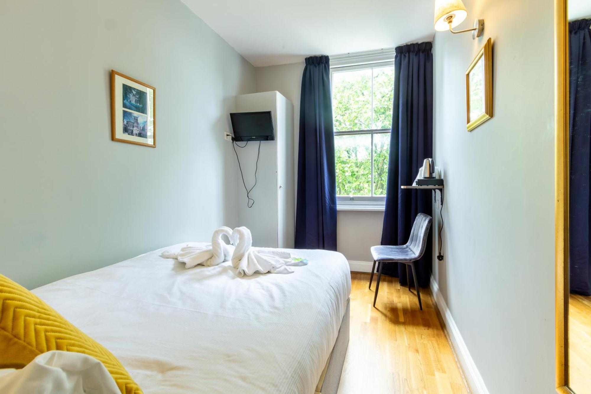Coronation Hotel London Exterior photo