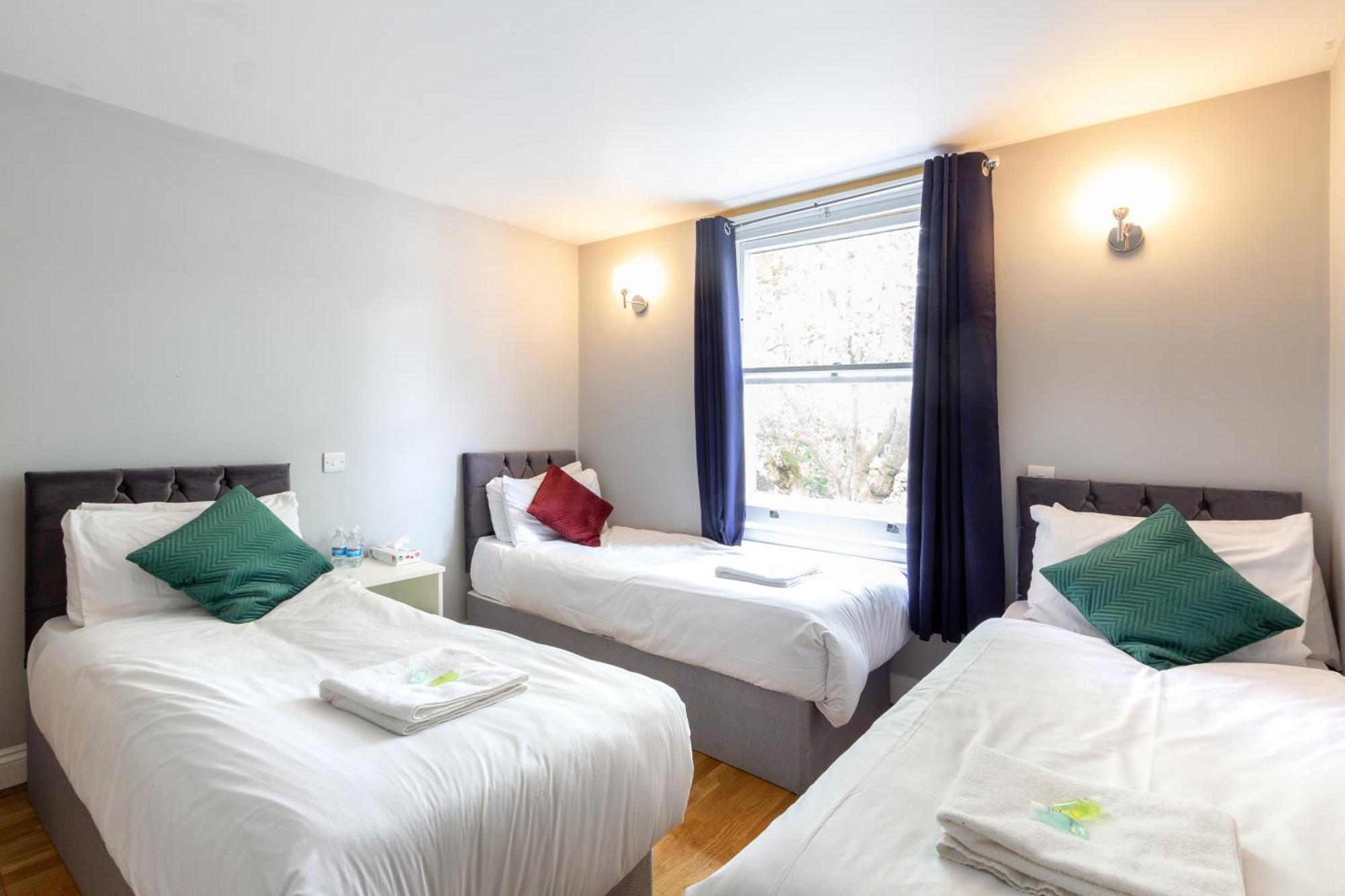 Coronation Hotel London Exterior photo
